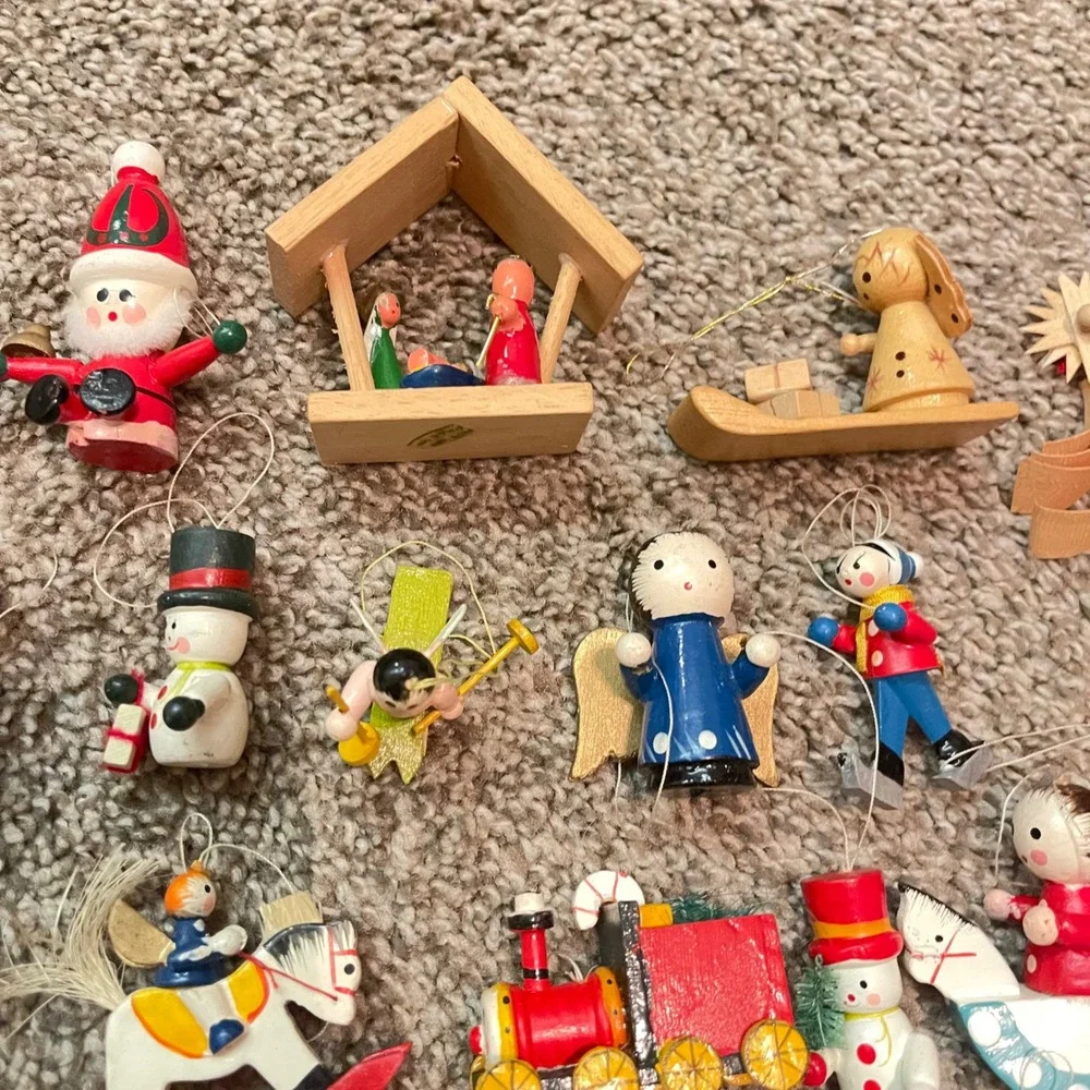Vtg kitschy 70s plush Wooden felt ceramic Christmas‎ Tree Ornament lot 32 taiwan